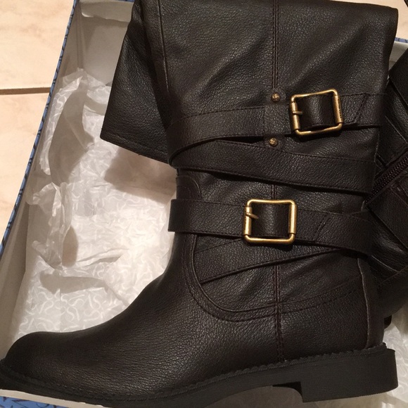 New in box Ashley Brown vera Wang boots 6.5 tall - Picture 6 of 8